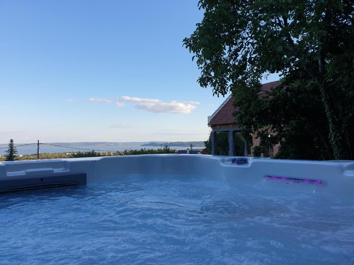 Lakeview Apartments Balatonfuered 외부 사진