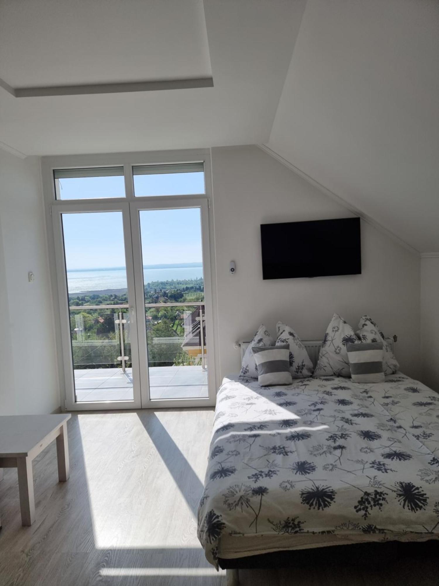 Lakeview Apartments Balatonfuered 외부 사진