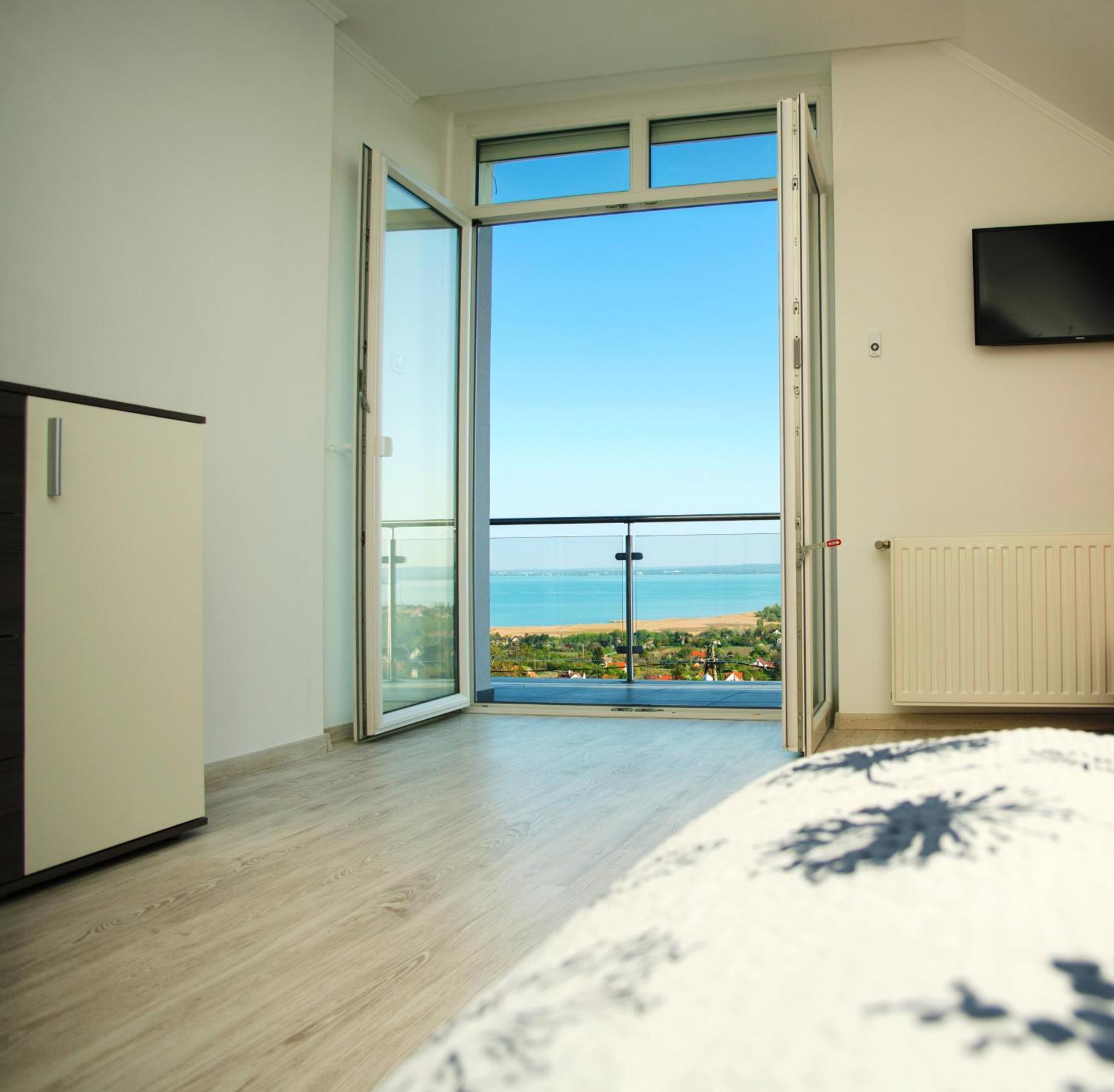 Lakeview Apartments Balatonfuered 외부 사진