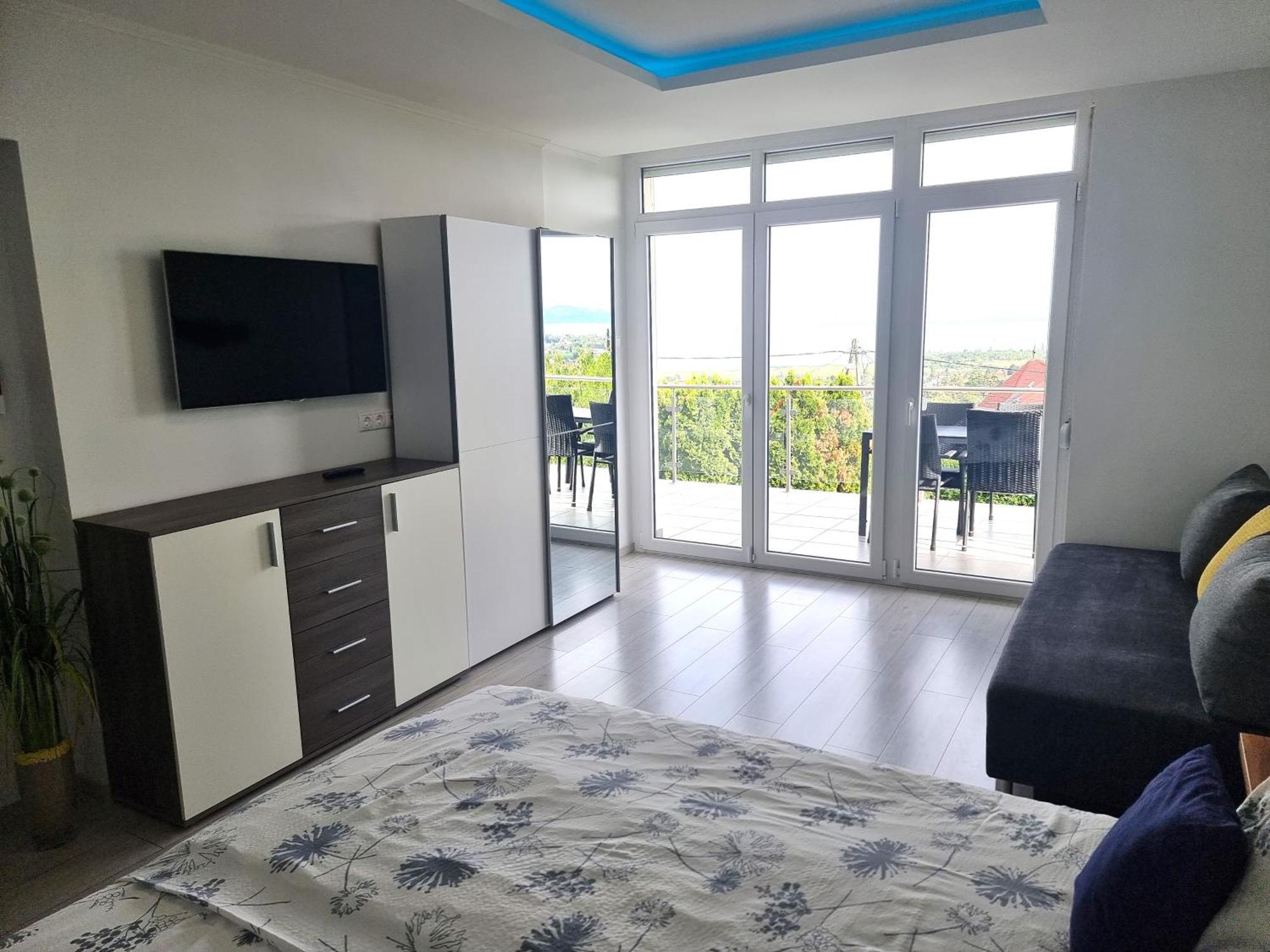 Lakeview Apartments Balatonfuered 외부 사진